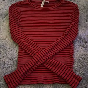 Divided cropped black and red striped long sleeve